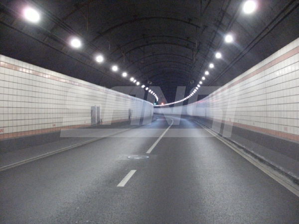 大（dà）連路隧道照（zhào）明案例