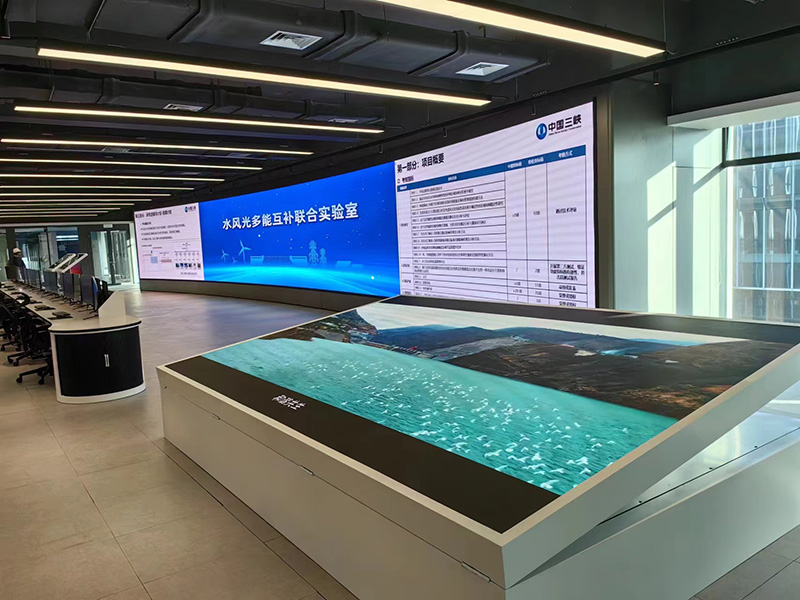 小間距LED顯示屏,高清細膩畫麵,製霸（bà）者