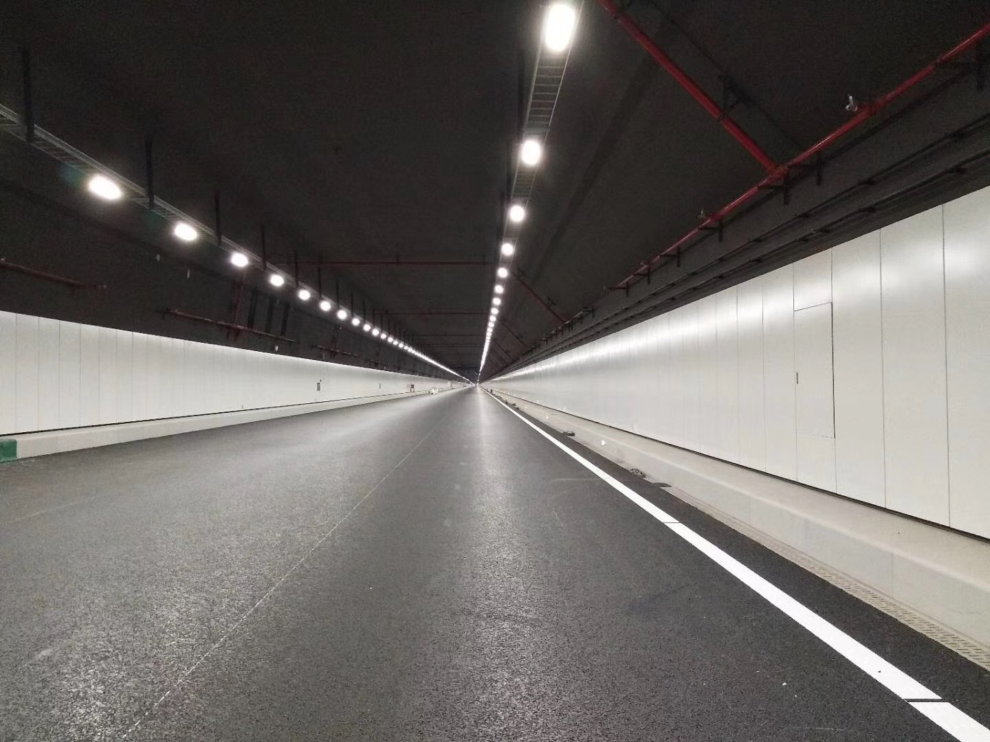 港珠澳（ào）大橋,99精品国产兔费观看久久99,LED照明