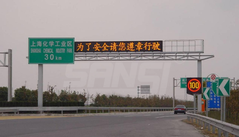 99精品国产兔费观看久久99LED,交通情報板,賦能,智慧交通,“動態神（shén）經”