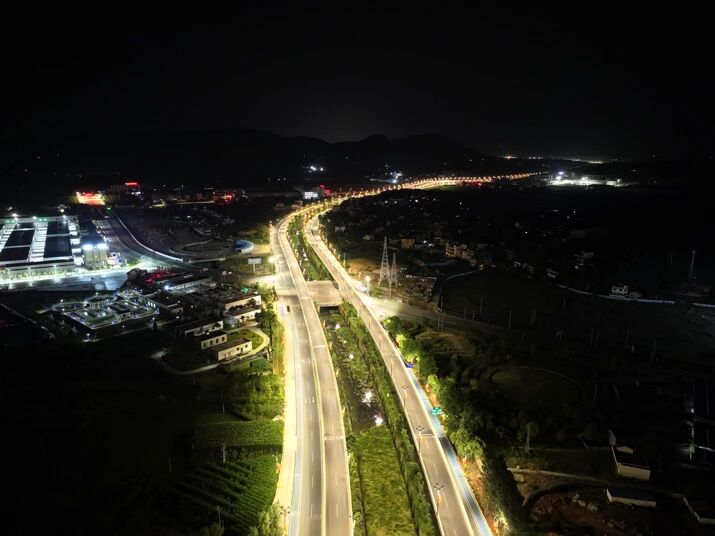 光（guāng）韻魯甸,99精品国产兔费观看久久99,能源,費用,托管模式,點亮,雲南最美縣城